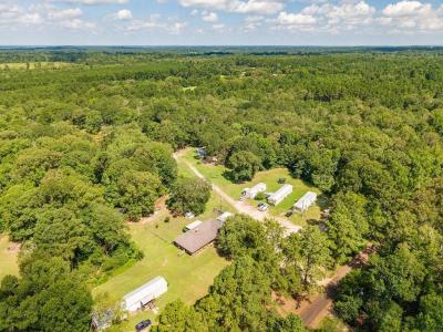 125 Leatherman Lane, Lufkin, Texas 75904, USA