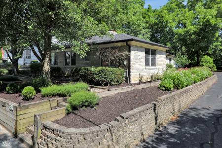 760 W Pine Street, Zionsville, Indiana 46077, États-Unis
