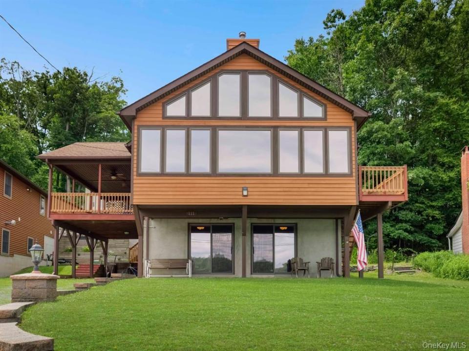 111 Mohican Trail, Glen Spey, New York 12737, États-Unis