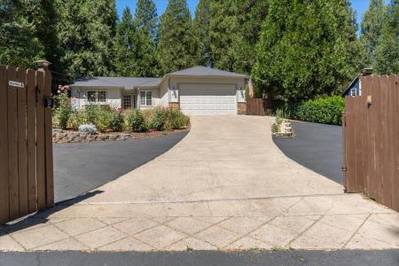 2914 Willow Street, Pollock Pines, California 95726, USA
