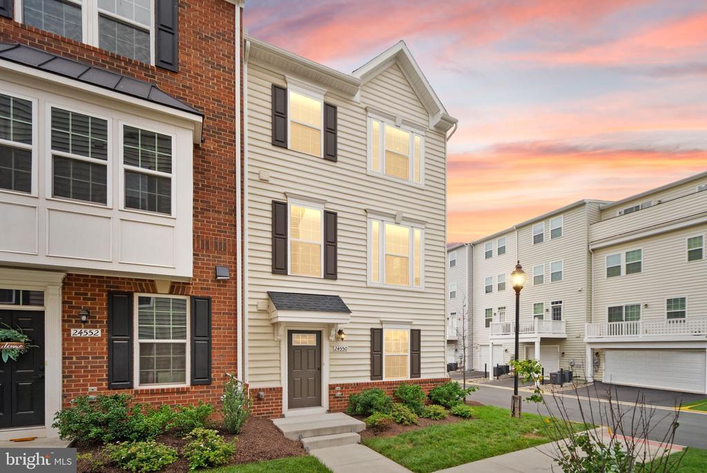 24550 Pommel Terrace, Sterling, Virginie 20166, États-Unis