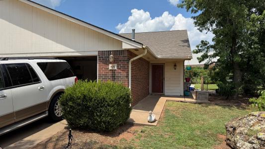 414-416 E Britton, Stillwater, Oklahoma 74075, USA