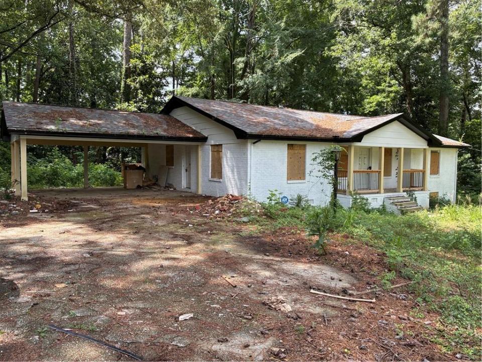 2386 Young Road, Stone Mountain, Geórgia 30088, Estados Unidos