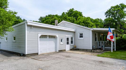 3984 5 Mile Road, Traverse City, Michigan 49686, États-Unis