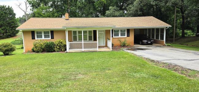 180 Edgewood Drive, Spartanburg, South Carolina 29307-4531, USA