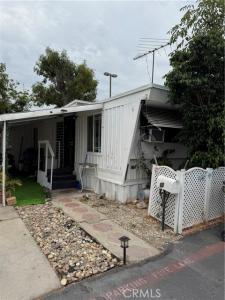1850 W Orangethorpe, 63, Fullerton, Califórnia 92833, Estados Unidos