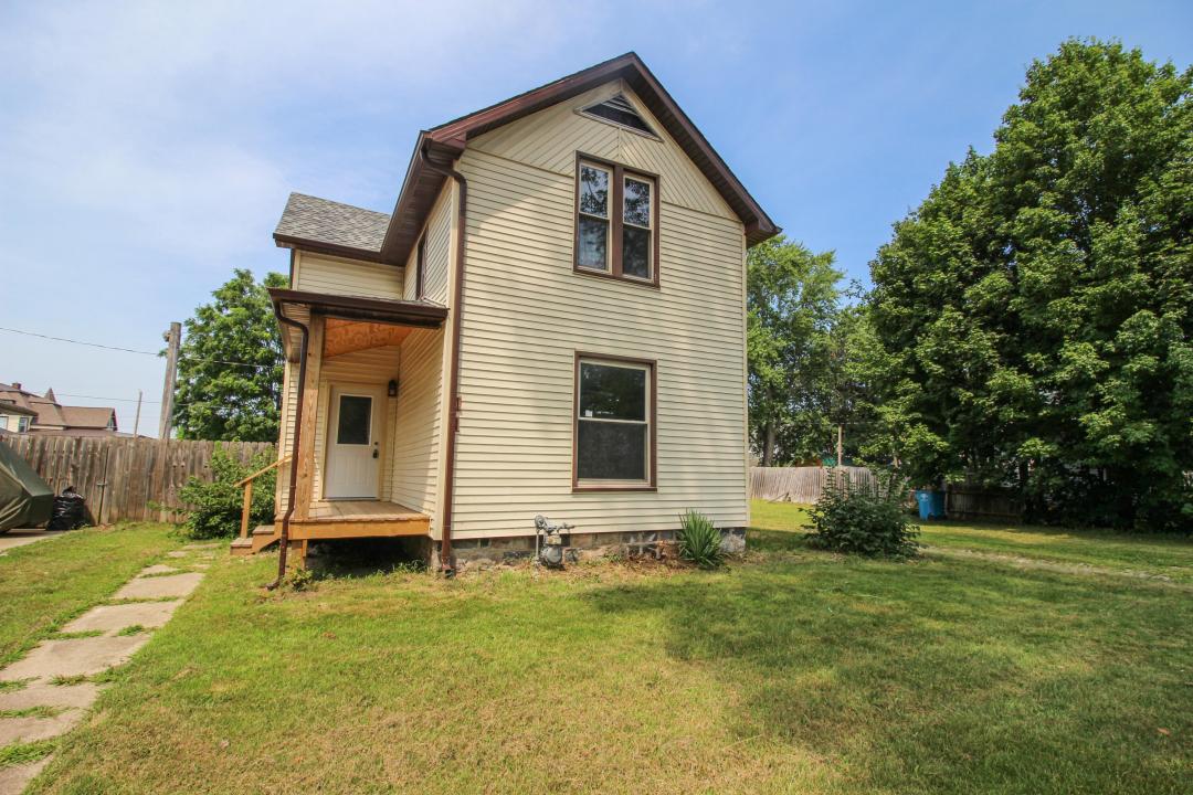 112 N Andrews Street, Three Rivers, Michigan 49093, États-Unis