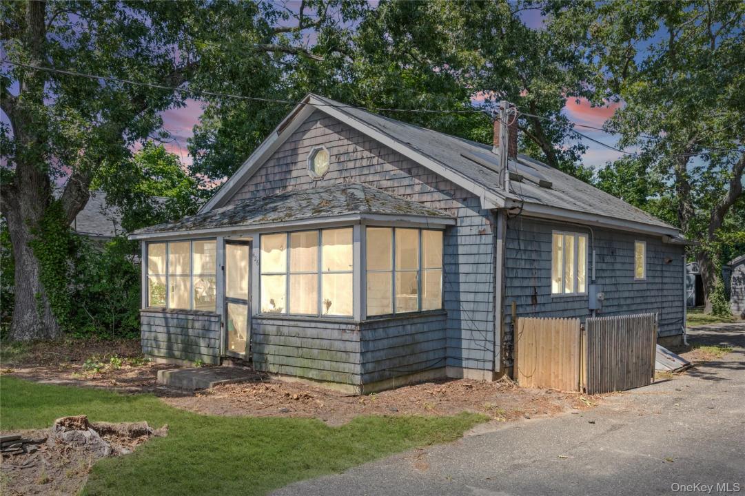 426 Riverleigh Avenue, Riverside, Nowy Jork 11901, USA