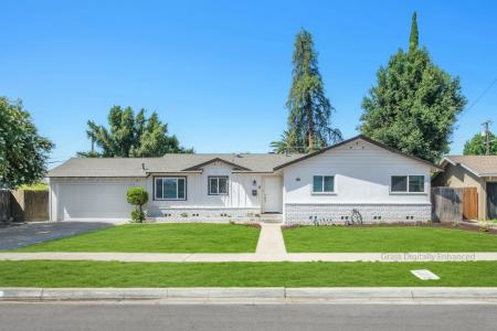 1019 W Ashcroft Avenue, Fresno, California 93705, USA