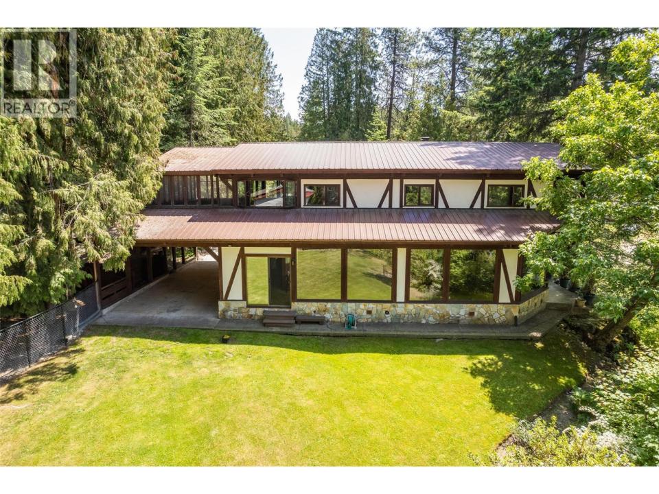 10208 TWIN BAYS ROAD, Creston, Kolumbia Brytyjska V0B 1A1, Kanada