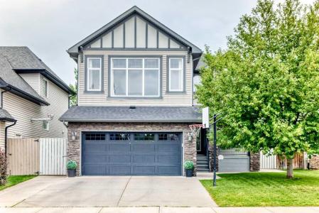 188 HAWKMERE WAY, Chestermere, Alberta T1X 0C9, Canada