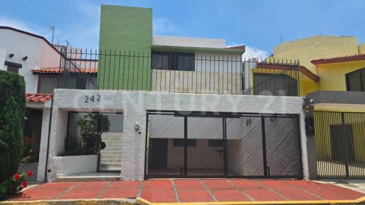 CIRCUITO DE LOS PARQUES 242,, Coyoacán, Ciudad De México 04899, Messico