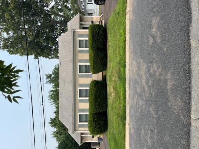 15 Cedar Street, Amityville, New York 11701, USA