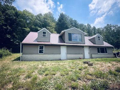 40682 Road Fork Rd., Caldwell, Ohio 43724, USA
