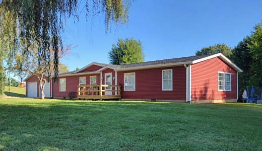 8261 E Monroe Street, Dugger, Indiana 47848, Estados Unidos