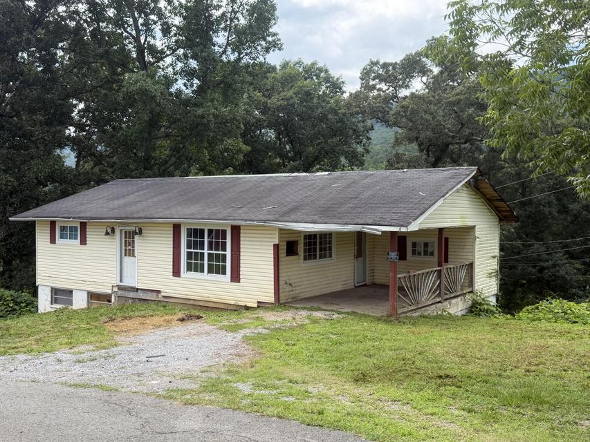 211 S Oak Street, Whitwell, Tennessee 37397, Stati Uniti