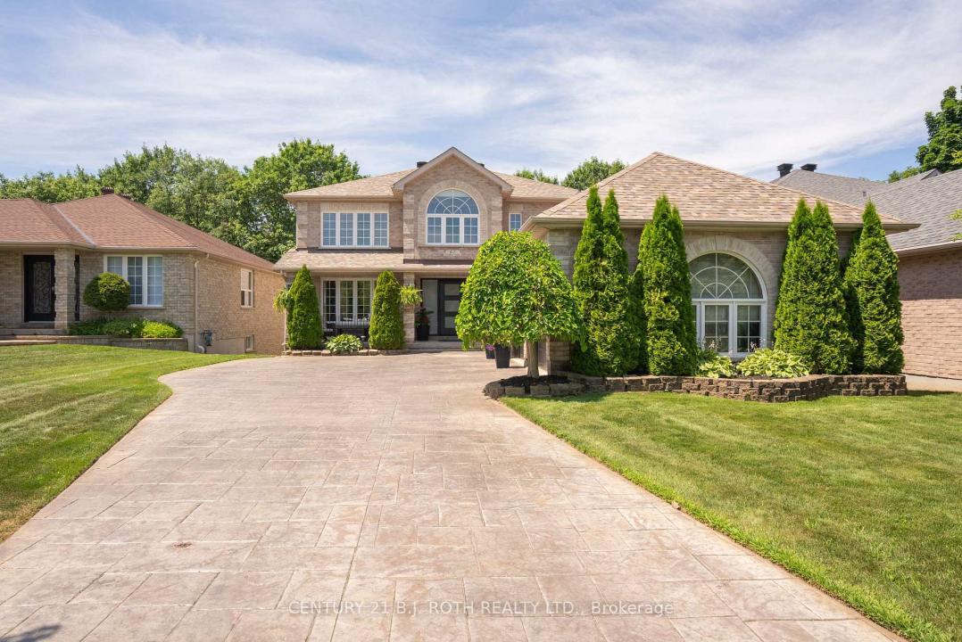 67 GRANT'S WAY, Barrie, Ontario L4N 0J6, Canadá
