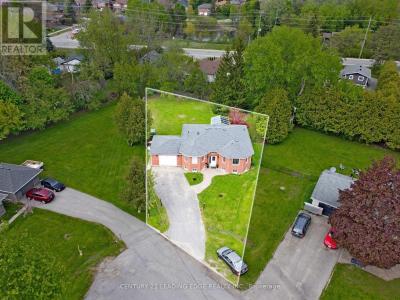 4 BAY COURT, Georgina (historic Lakeshore Communities), أونتاريو L4P 1B3, كندا