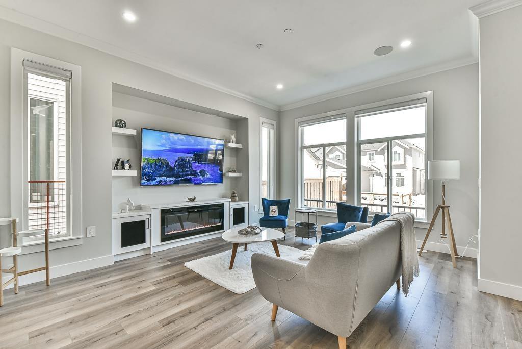 19644 74A AVENUE, Langley, Colúmbia Britânica V2Y 3G6, Canadá