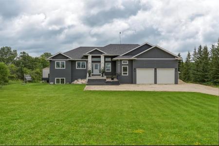 182 RAILWAY STREET, East Selkirk, Manitoba R1A 3K3, Canada