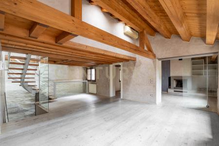 Via Sant'Agostino, Treviso, Veneto 31100, İtalya
