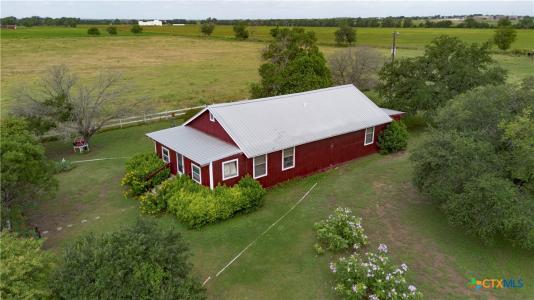 402 Happy Haven Road, Mcqueeney, Texas 78123, USA