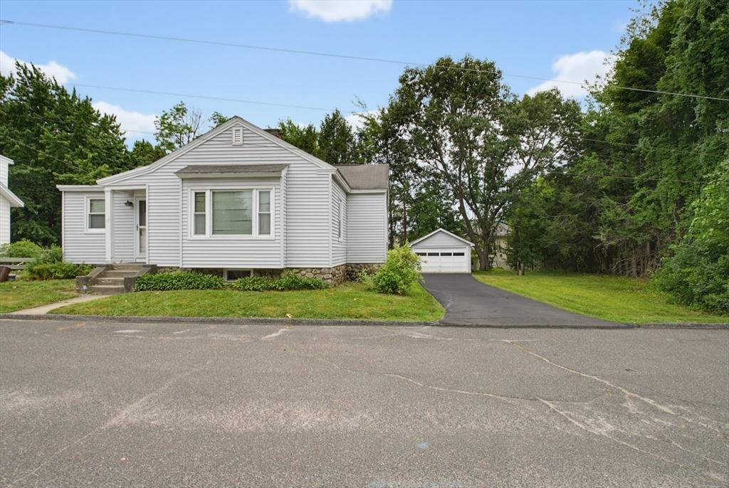 17 Reynolds St, Worcester, Массачусетс 01606, Соединенные Штаты