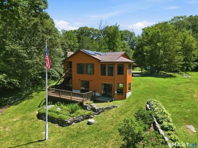 229 Deepwood Drive, Lebanon, Connecticut 06249, USA