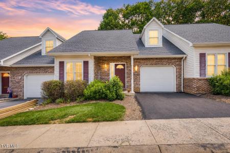 28 Cherokee Ridge Court, Johnson City, Tennessee 37604, USA