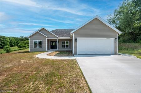 135 Hillside Drive, East Palestine, Ohio 44413, USA