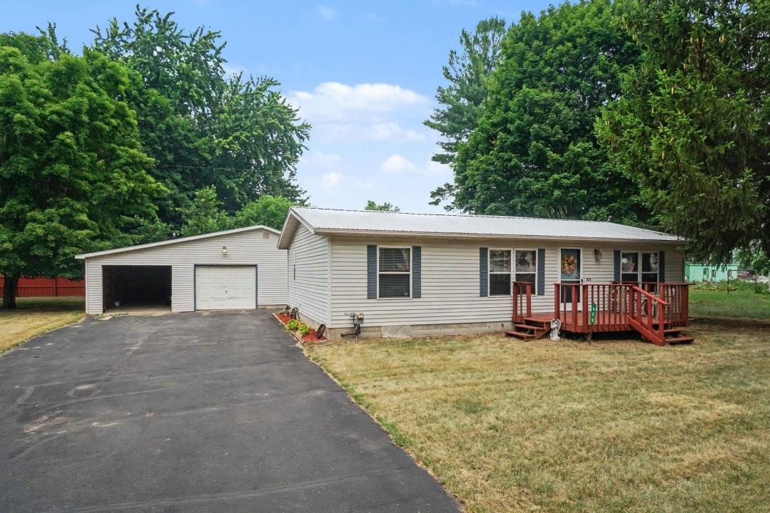 425 E Maple, Gladwin, Michigan 48624, États-Unis
