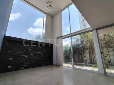 Paseo Cañadas del Lago 3. Condominio Lago de Texcoco, interior 4.,, Corregidora, Querétaro 76922, Mexique