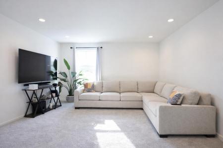 41261 Snowdon, Clinton Township, Michigan 48038, USA