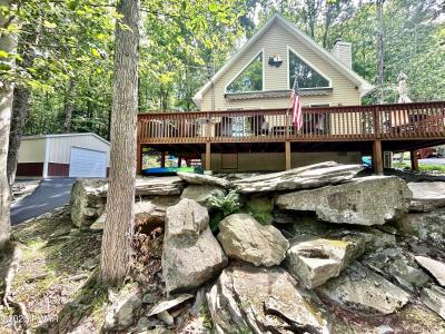 1145 Beaver Lake Drive, Lake Ariel, Pennsylvania 18436, USA