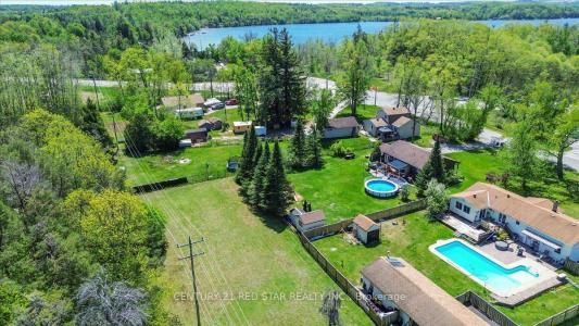 1775 LORETTA AVENUE, Severn, Ontario L3V 7W2, Canada