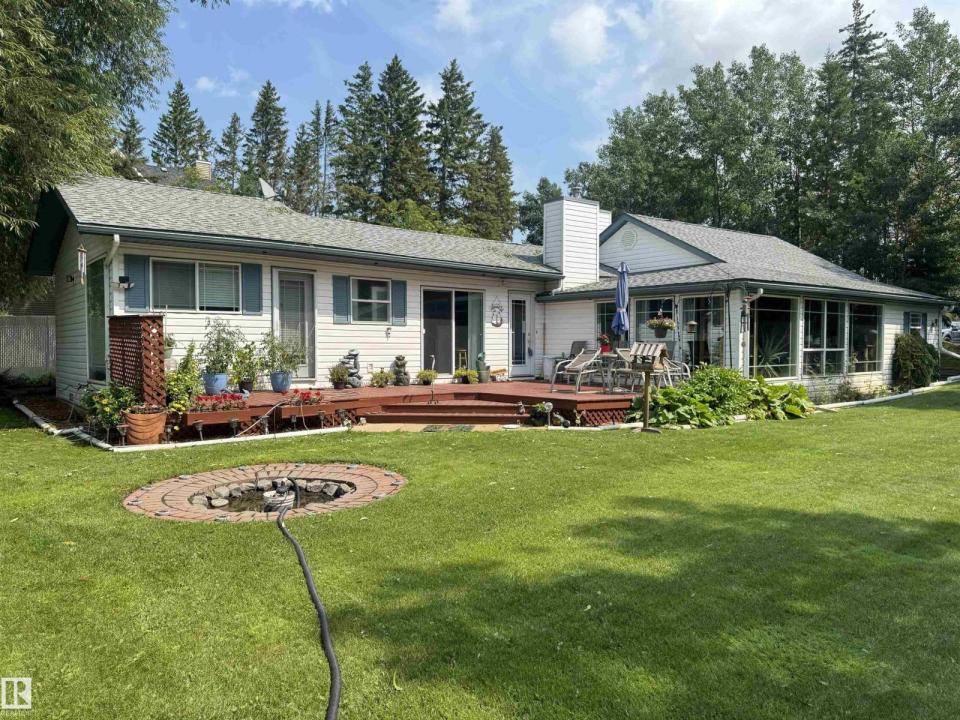 5224 50 AV, Rural Lac Ste. Anne County, ألبرتا T0E 0A0, كندا