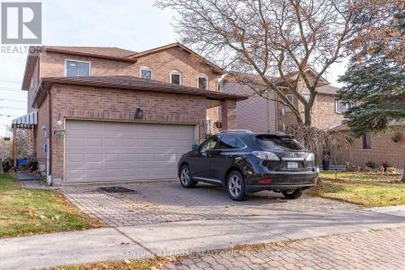28 UPLAND DRIVE, Whitby (blue Grass Meadows), أونتاريو L1N 8H8, كندا