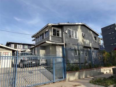 4917 Melrose, Los Angeles, California 90029, USA