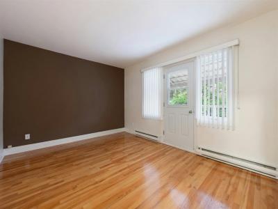 11849 Av. du Bois-de-Boulogne, Montréal (Ahuntsic-Cartierville), Quebec H3M 2X5, Canada