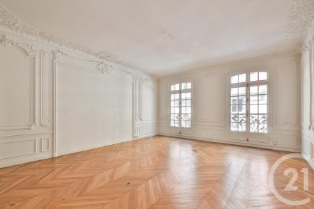 Paris, Île-de-France 75116, France