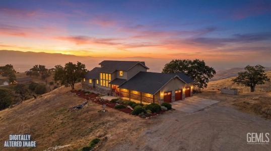 30951 Dapple Grey Court, Tehachapi, California 93561, USA
