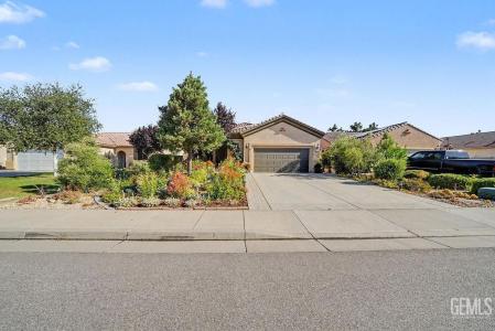 13308 Sterling Heights Drive, Bakersfield, California 93306, USA