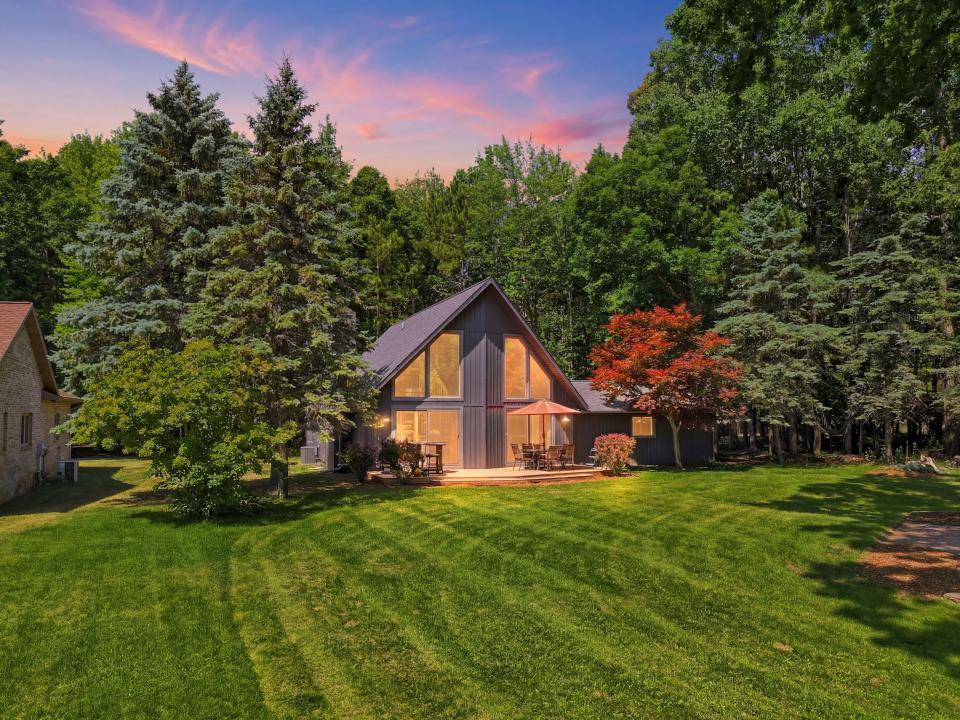 6920 Mayfair Drive, Canadian Lakes, Michigan 49346, États-Unis