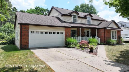 212 Cedarwood, Flushing, Michigan 48433, USA