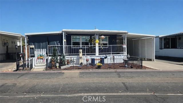 1724 Minnewawa Avenue 12, Clov, Californie 93643, États-Unis