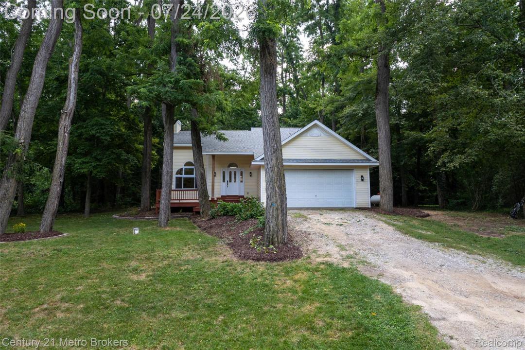 15117 Locust Grove Drive, Byron, Michigan 48418, Stati Uniti