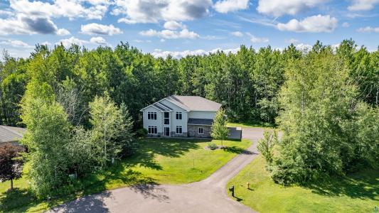4240 Washington Dr, Hermantown, Minnesota 55811, USA
