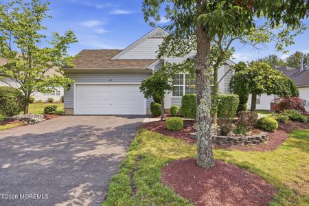 11 Narrowbrook Court, Manalapan, New Jersey 07726, États-Unis