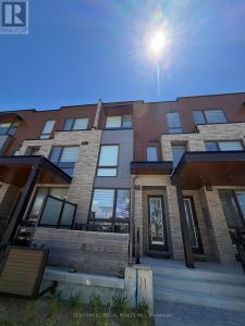 16 DEEP ROOTS TERRACE, Toronto (englemount-lawrence), Ontario M6A 0G1, Kanada