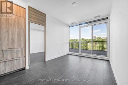 18 ESTHER SHINER BOULEVARD, Toronto (bayview Village), Ontario M2K 0J7, Canada